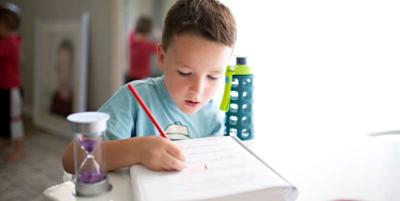 El abandono de la escritura a mano perjudica el aprendizaje en los niños